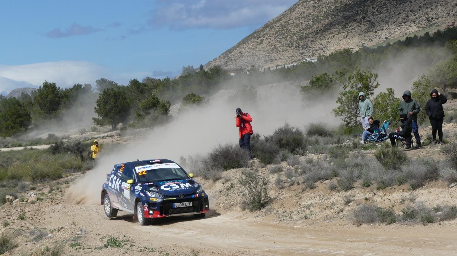Mikel Etxeberria - Colocación de Patrocinadores 6